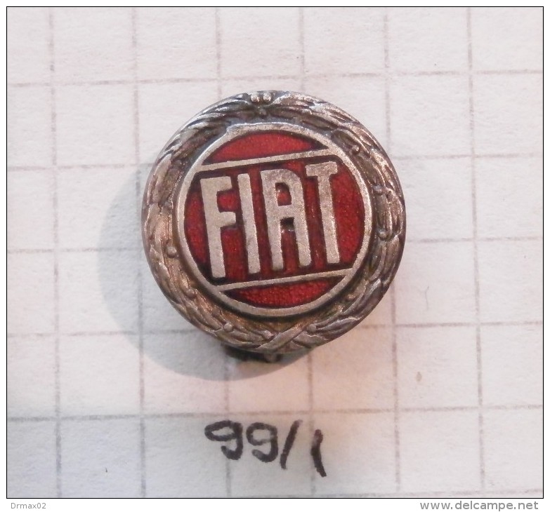 FIAT( Italy Badge) Car Auto Voiture / Old Enamel Vintage Pin - Fiat