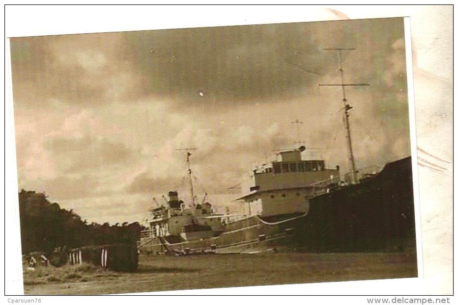 Photo Bateau Navire " Saint Joseph   " Hervé Nader France Chantiers De Caen Gabian Ship Fret Mer Marine Marchande - Barche