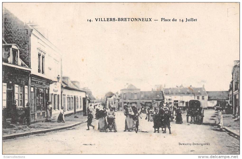 Villers Bretonneux     80    Place Du 14 Juillet - Villers Bretonneux