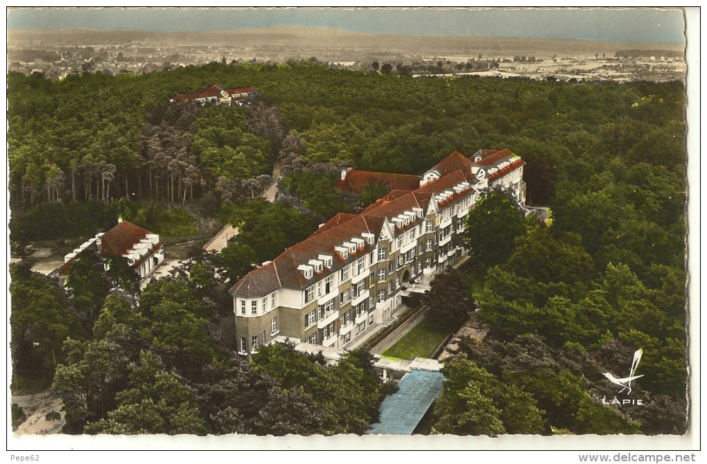 Helfaut - En Avion Au Dessus De ....le Sanatorium Pavillon N°1-cpsm Lapie - Autres & Non Classés