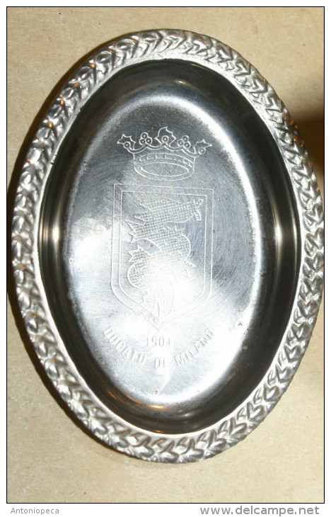 QUATTRO PIATTINI IN SILVER PLATE ARALDICA STORICA - Argenteria