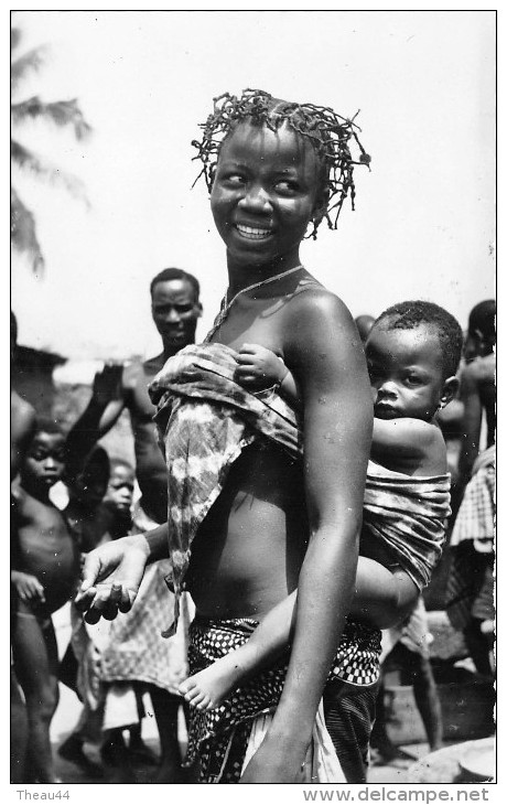 ¤¤  -   1362    -  AFRIQUE  NOIRE   -   Jeune Femme Africaine Et Son Bébé   -   ¤¤ - Non Classés