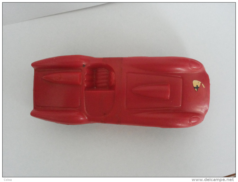 Ferrari 31 Testa Rossa Plastique Soufflé Monsavon - Publicidad