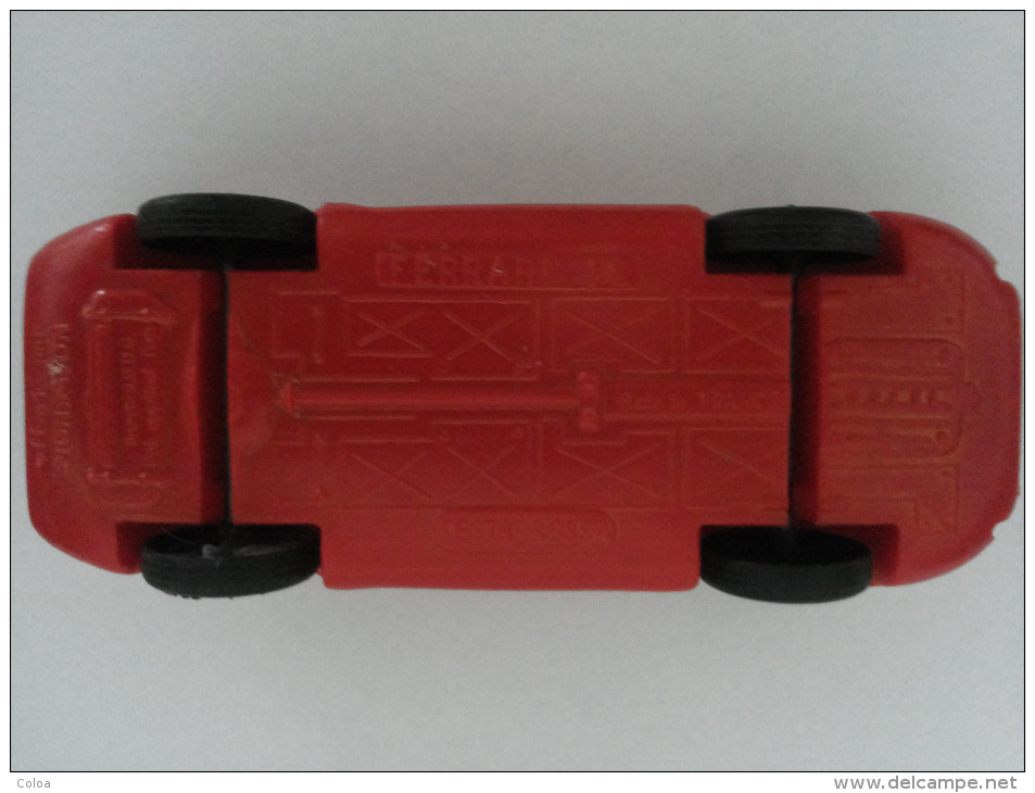 Ferrari 31 Testa Rossa Plastique Soufflé Monsavon - Publicitaires - Toutes Marques