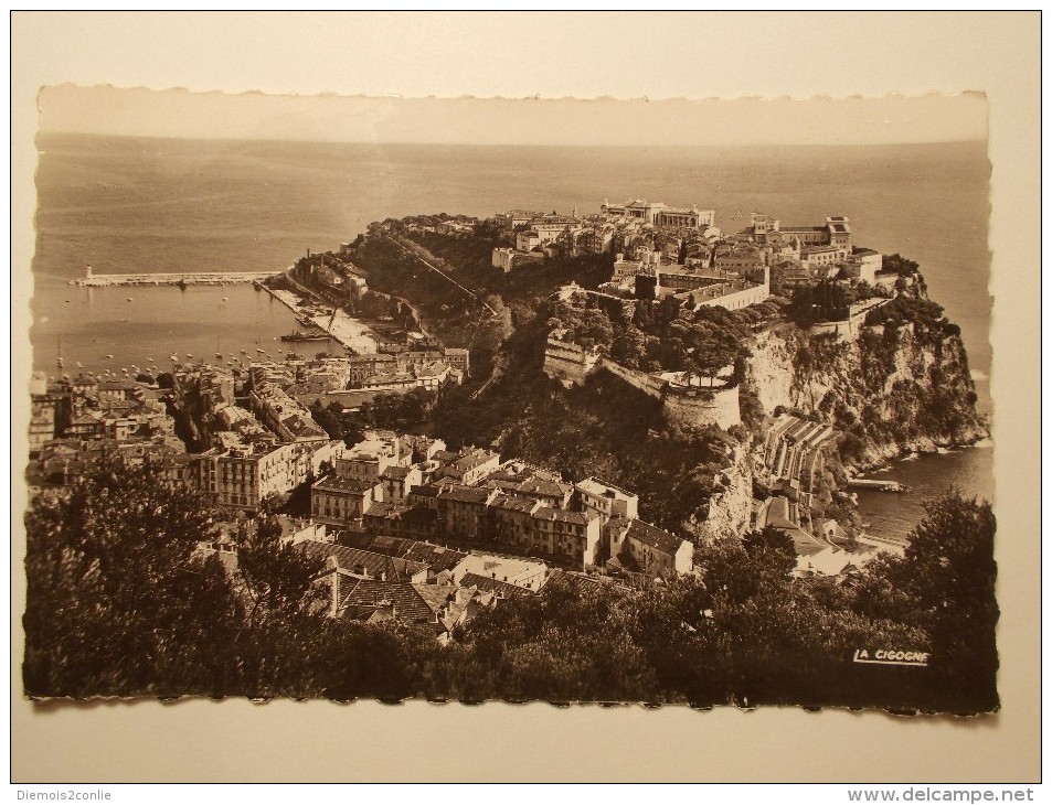 Carte Postale - MONACO - Vue D'ensemble Du Rocher Et La Condamine (262/100) - La Condamine