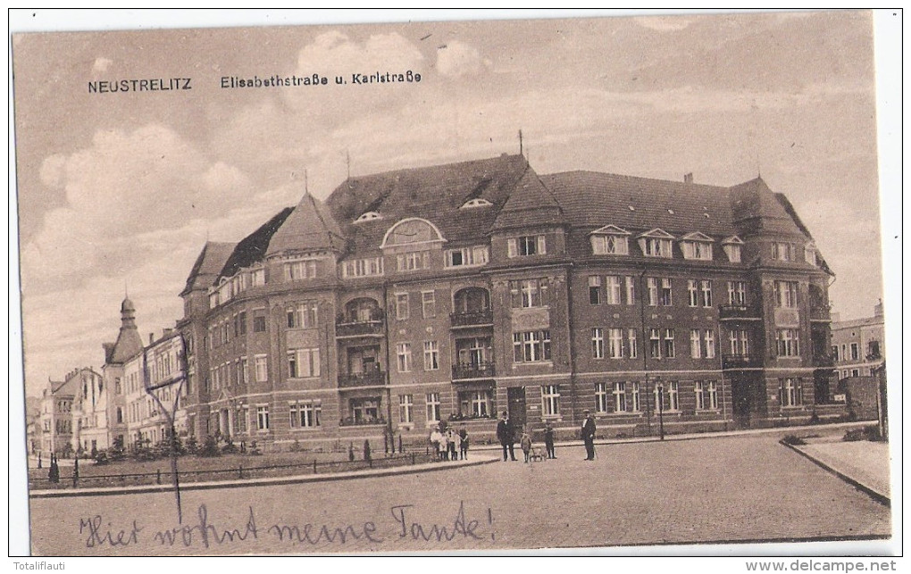 NEUSTRELITZ Elisabethstrasse Und Karlstrasse Belebt Bahnpost Z 12 24.7.1918 Gelaufen - Neustrelitz