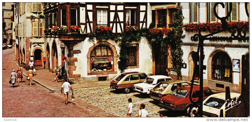 Kayserberg: SAAB 900 SEDAN, 2x RENAULT 16, PEUGEOT 304, TALBOT HORIZON - Maisons à Pans - (Haut-Rhin, France) - Toerisme