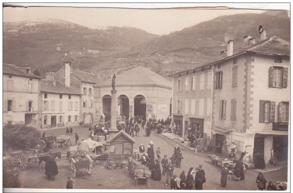 Photo - TARASCON Sur ARIEGE - La Place, Un Jour De Foire - Lieux