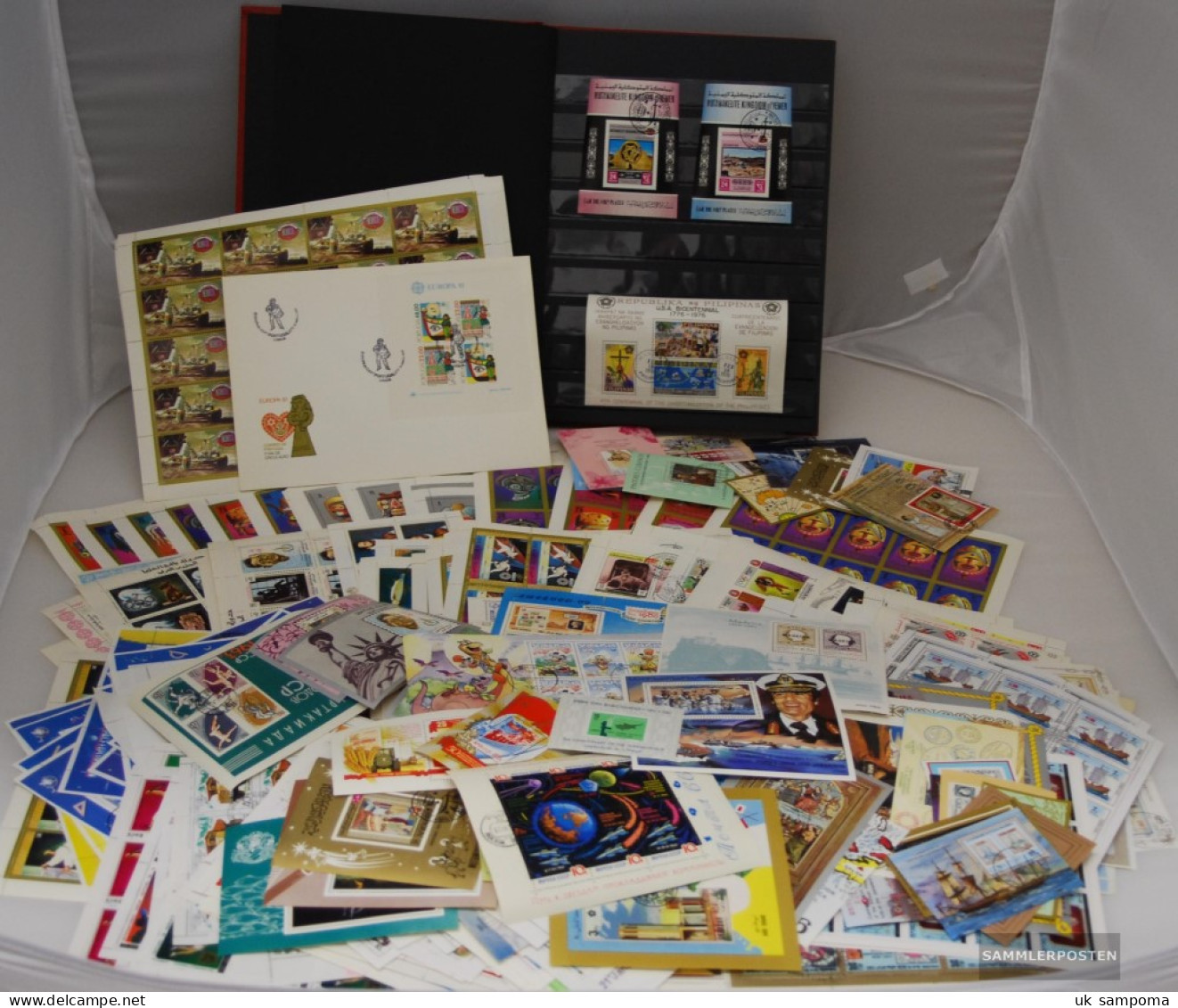 All World Pads-Abroad  Pads-Abroad Wonder Box Number. 199 - Lots & Kiloware (mixtures) - Min. 1000 Stamps