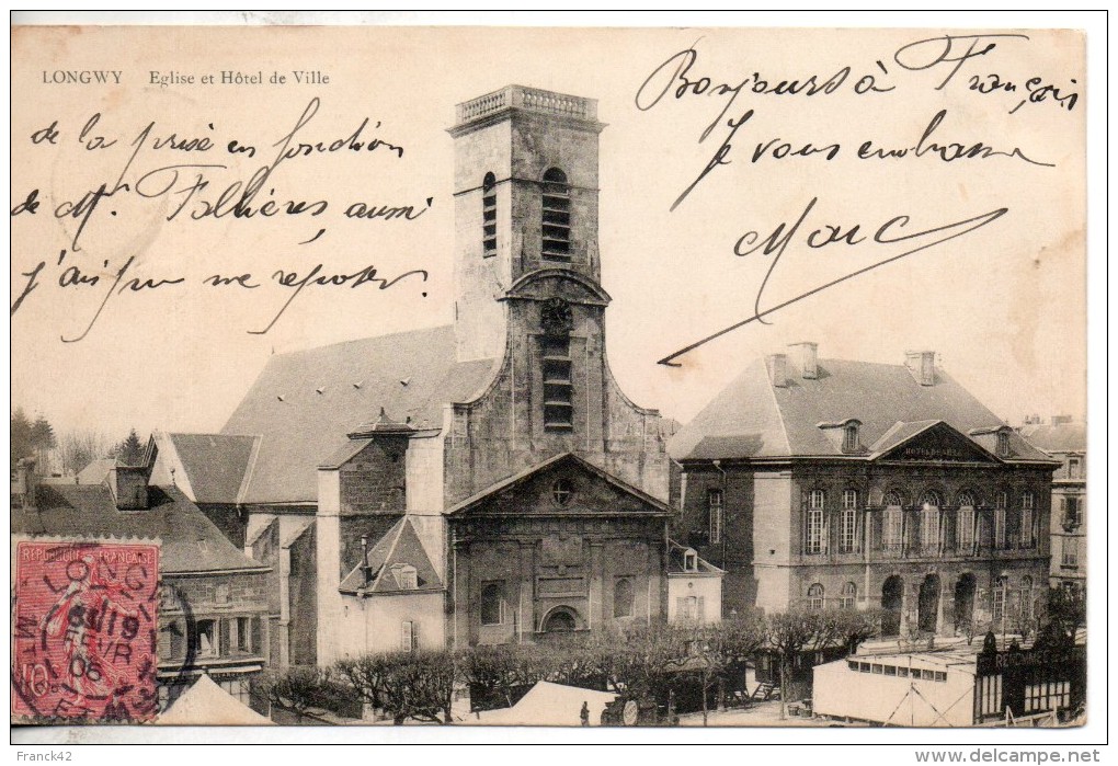 54. Longwy. Eglise Et Hotel De Ville - Longwy