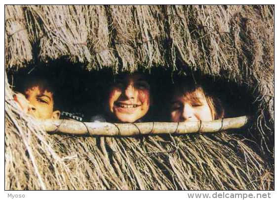 Carte De Voeux (bon Noel) De  Jean Luc Lahaye, Visages D´enfants Caches - Artisti