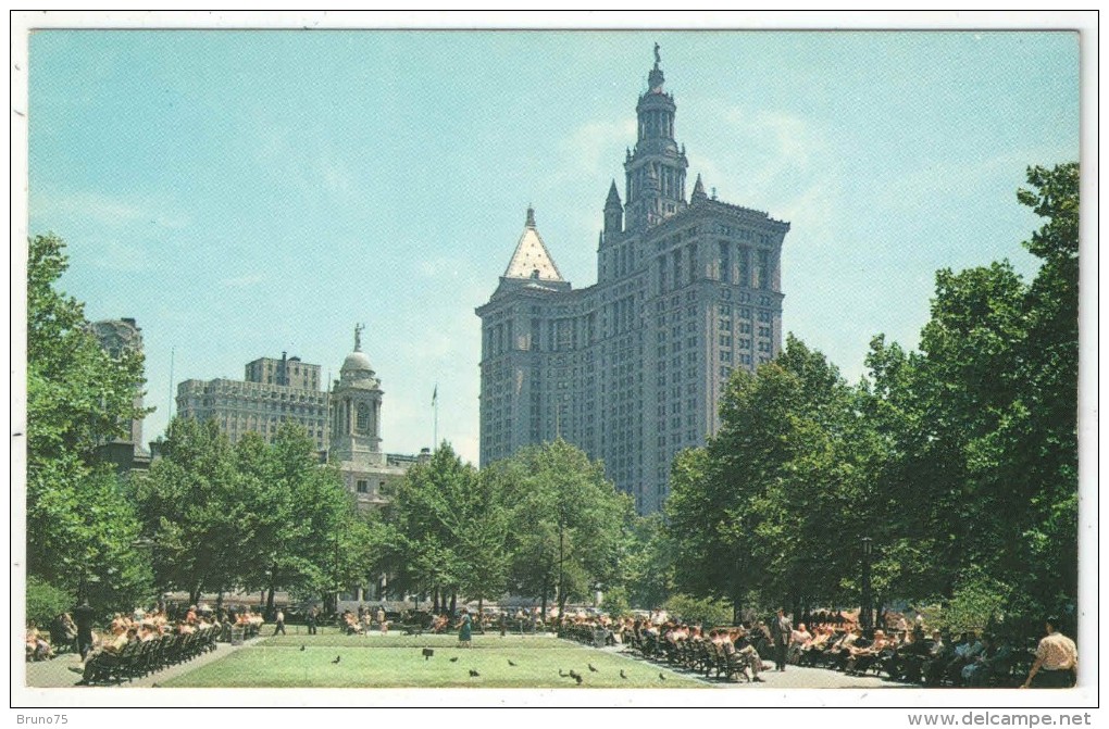 City Hall Square Showing Municipal Building, New York City - Parken & Tuinen