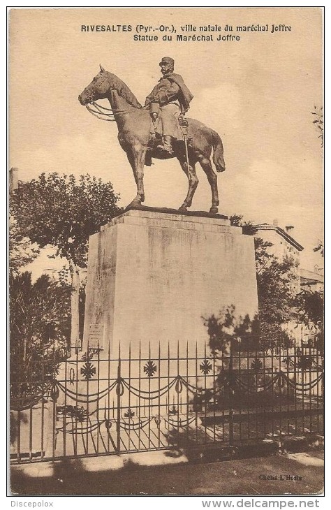 I3085 Rivesaltes - Statue Du Marechal Joffre - Monumento Denkmal / Non Viaggiata - Rivesaltes