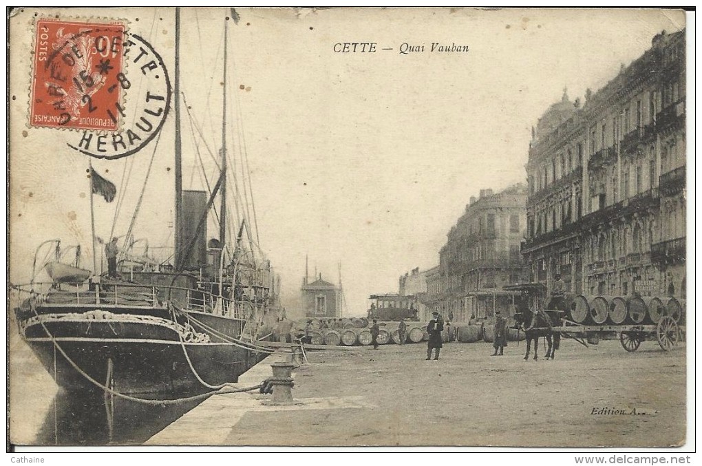 34 . CETTE . QUAI VAUBAN  . BATEAU . TONNEAUX .   ATTELAGE - Sete (Cette)