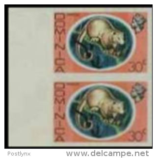 DOMINICA 1975 Manicou Common Opossum 30c IMPERF.MARG.PAIR    [non Dentelé,Geschnitten,no Dentado - Dominica (...-1978)