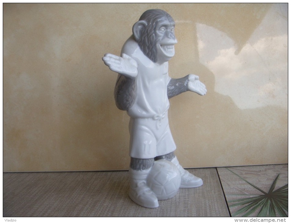 Monkey - Eck. A series of people-beasts. Porcelain. Height - 22 cm. Ukraine. Korosten.