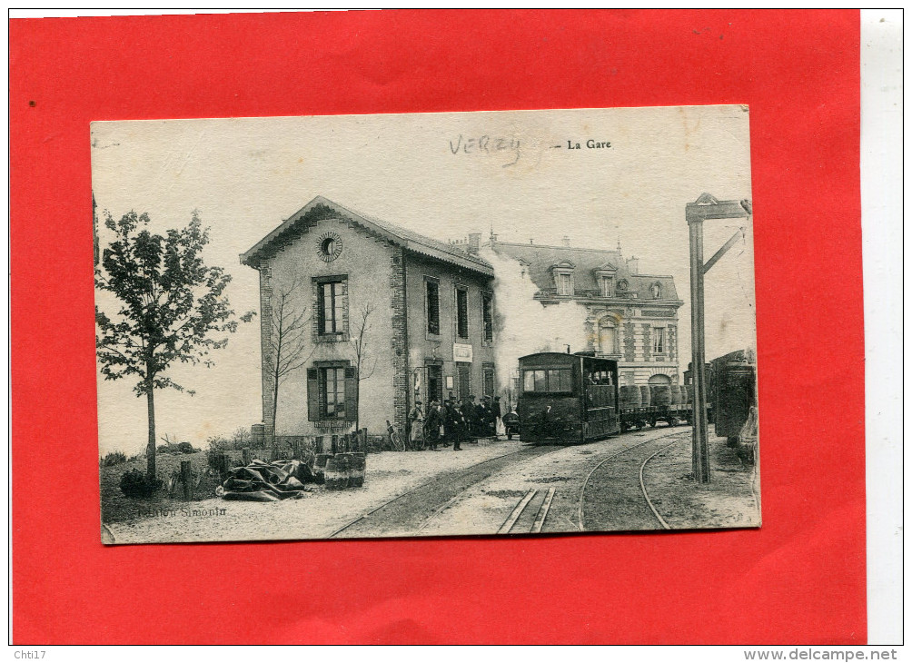 VERZY / ARDT REIMS  1917  METIER  VENDANGE LA GARE AVEC TRAIN ET TONNEAUX    CIRC OUI EDIT - Verzy