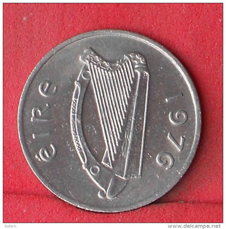 IRELAND  5  PENCE  1976   KM# 22  -    (Nº12046) - Irland