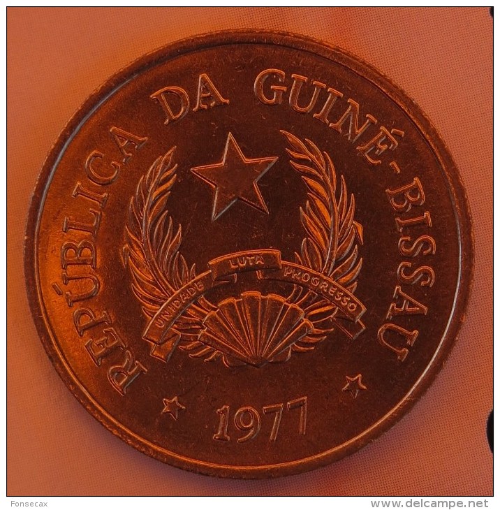 VF MOEDA DA GUINÉ BISSAU 5 PESOS  1977 UNC - Guinea-Bissau