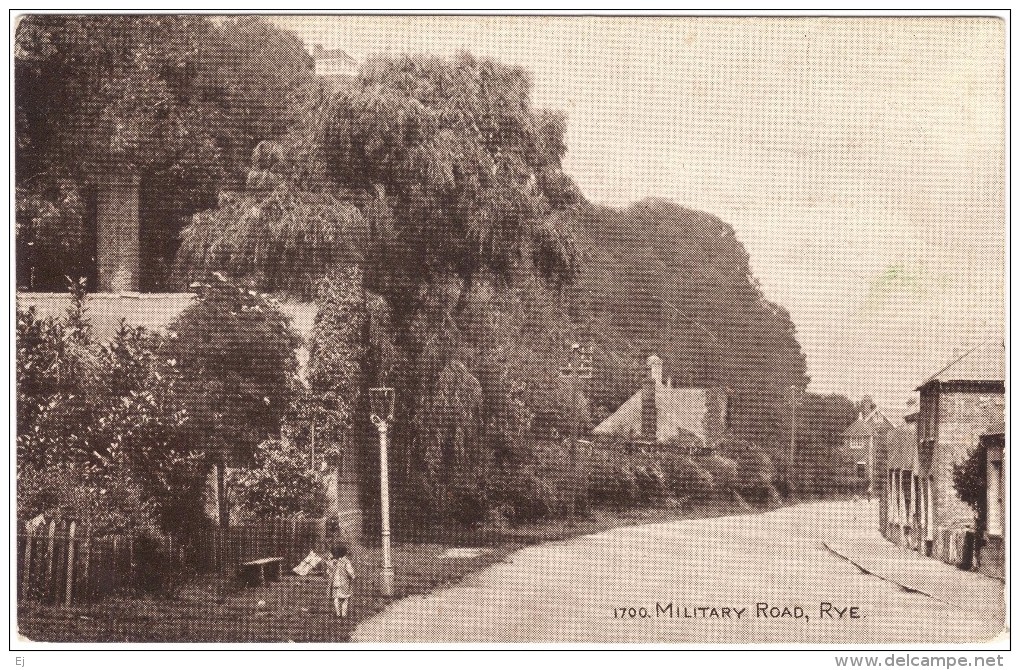 Military Road, Rye Black & White Postcard By J Salmon "Sepia Style" Unused - Rye