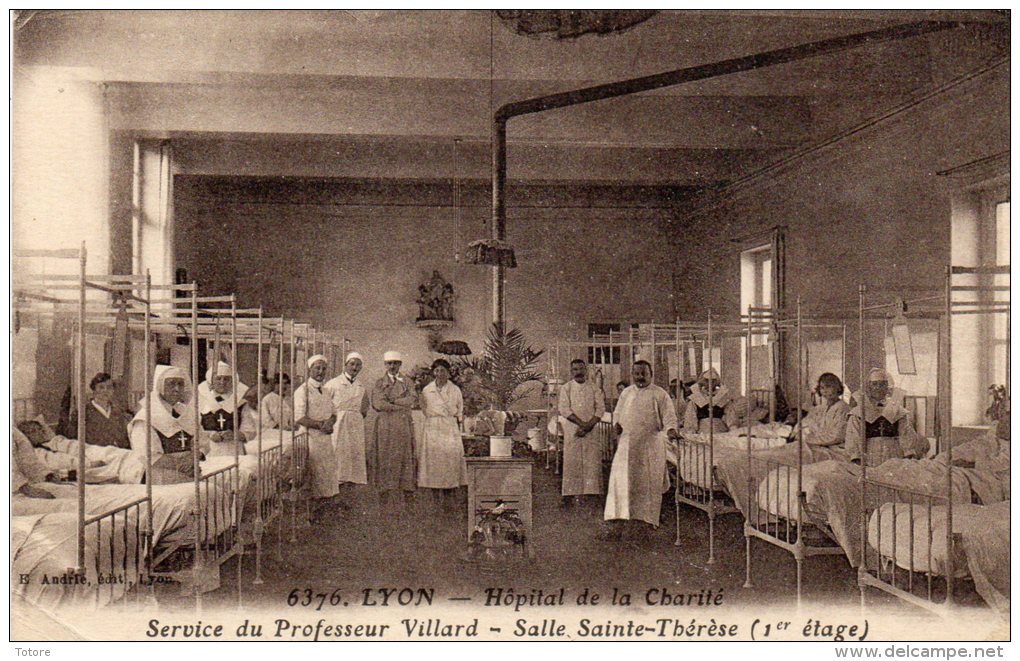 LYON  -  Hopital De La Charité -Service Du Professeur  Villard - Salle Ste Thérese - Lyon 2