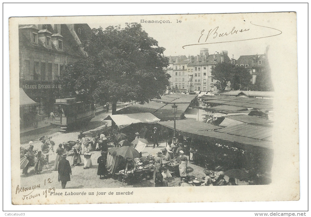 BESANÇON (Doubs) - Place Labourée Un Jour De Marché - Belle Animation - Tramway - Besancon