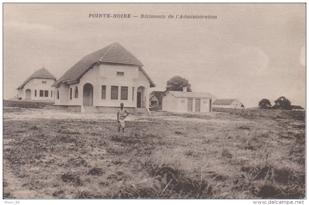 Congo - POINTE NOIRE - Beau Plan - Batiments De L Administration - Pointe-Noire