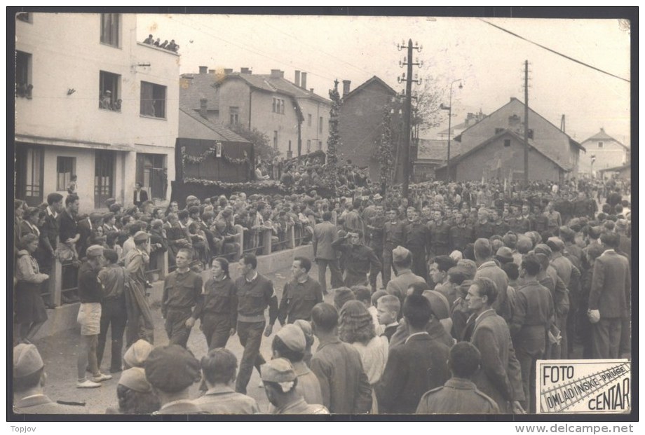 PHOTO  NEWPAPER  DOCUMENTS - ZENICA  - PARADE OF WORK BRIGADE - 1947 - DAR - Histoire