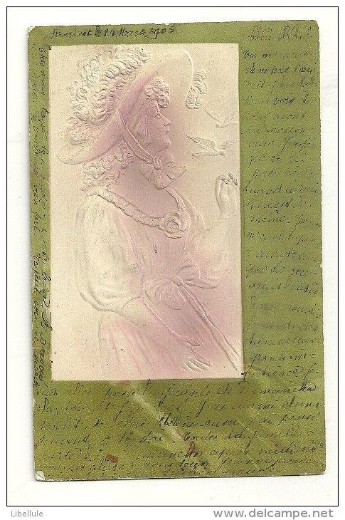 Carte Gaufrée (relief) : Dame Avec Beau Chapeau - Mode