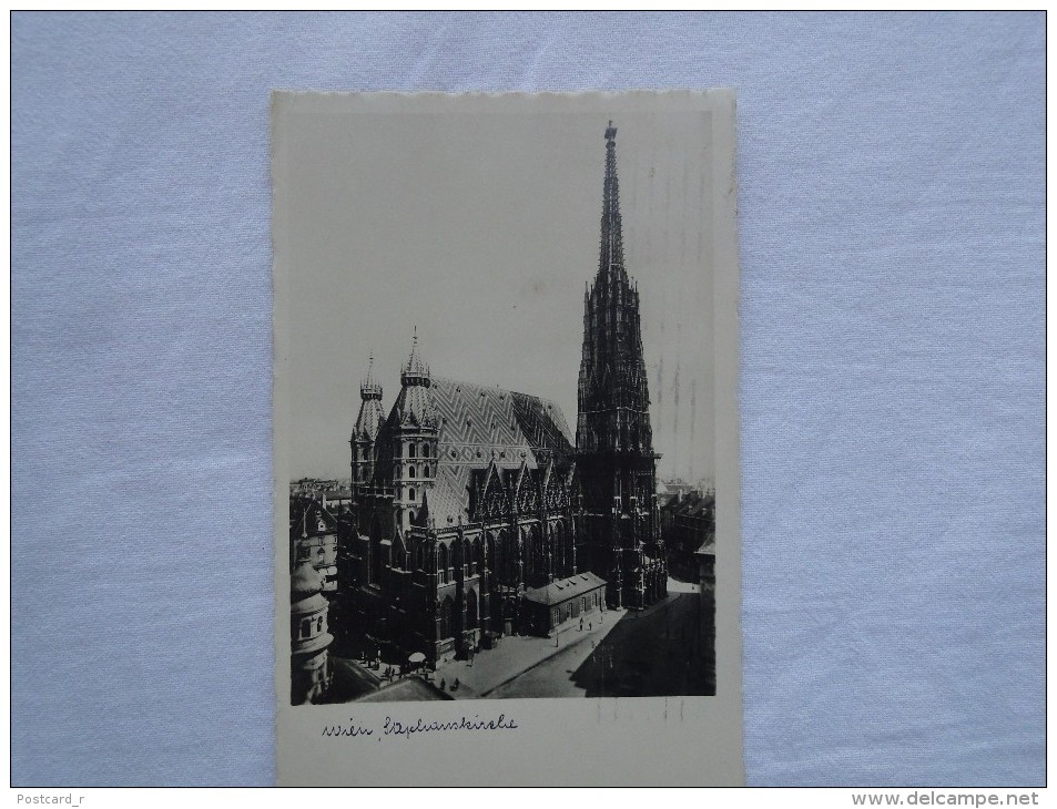 Wien Church Stamp 1929  A15 - Églises