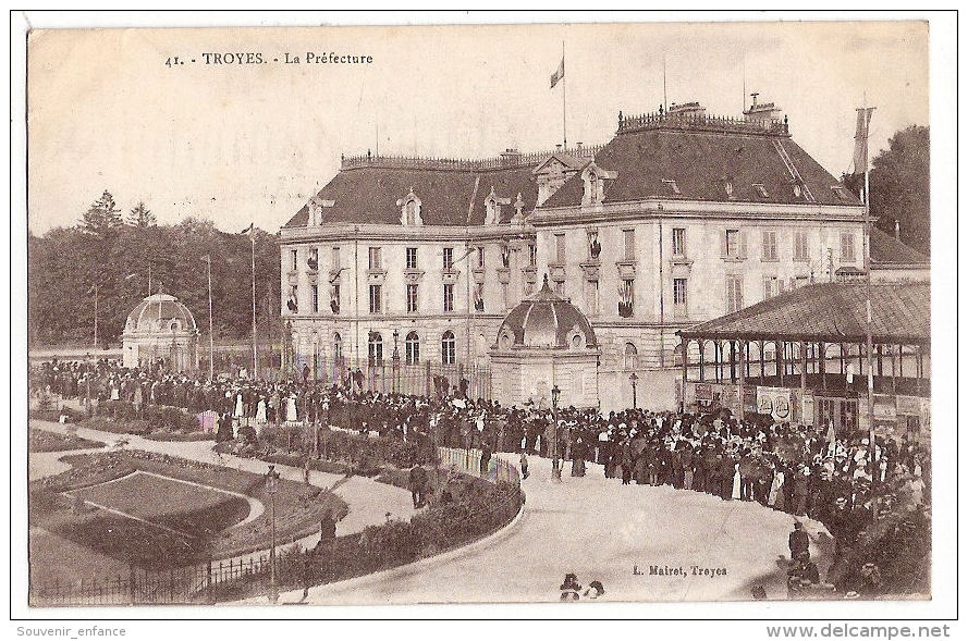 CPA Troyes La Préfecture 10 Aube Cachet Service Postal 22 Avril 1918 Du Dépot - Troyes