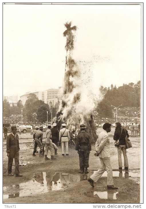 Photo Ancienne "Fête Du Maskal à Addis Abeba, Ethiopie"- 29/09/1974 - Lieux