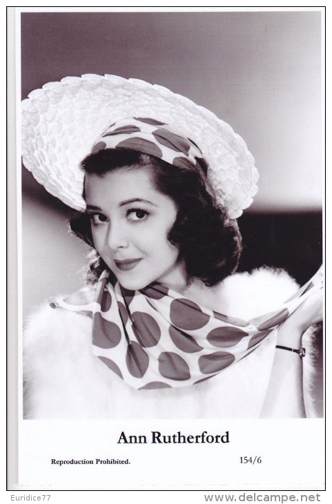 ANN RUTHERFORD - Film Star Pin Up - Publisher Swiftsure Postcards 2000 - Entertainers