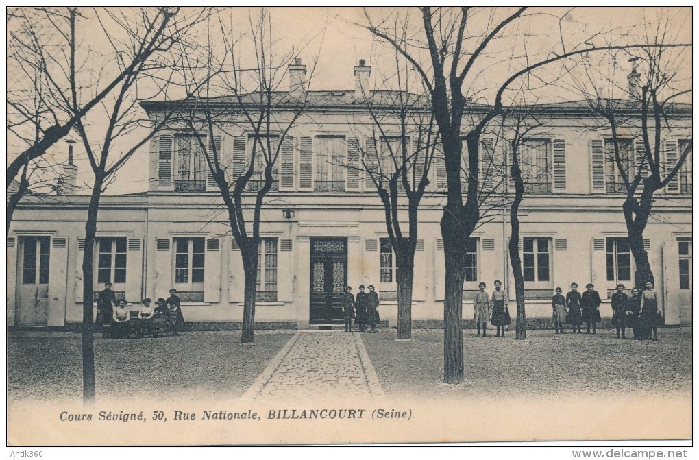 CPA 92 BILLANCOURT Cours Sévigné, 50 Rue Nationale, Animée Avec Jeunes Filles - Boulogne Billancourt