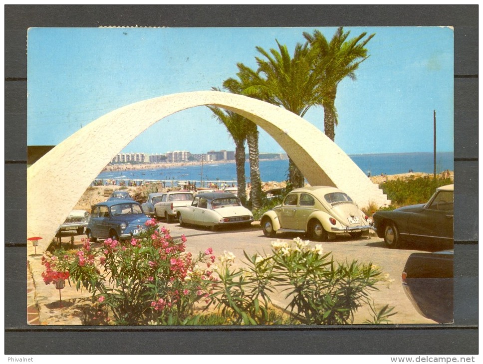 COSTA DORADA , TARRAGONA , PLAYA DEL RECÓ DE SALOU, COCHES CLÁSICOS, VOLKSWAGEN ESCARABAJO - Tarragona