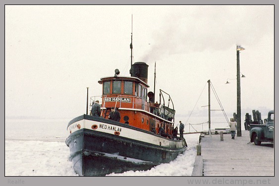 Tugboat NED HANLAN  Toronto Last Steam Powered Tug Canada - Rimorchiatori