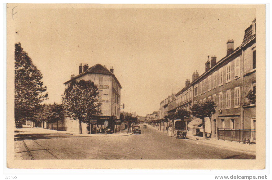 Bourg Avenue Jean Jaures Et Avenue De Paris - Andere & Zonder Classificatie