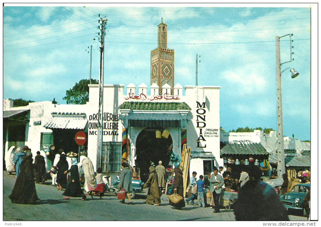 Tanger, Tangeri (Maroc, Marocco) Grand Socco, Gran Mercato, Animata, Droguerie - Tanger