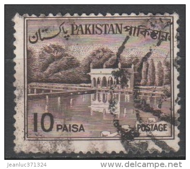 N° 182 O Y&T 1963-1970 Jardin De Shalimar à Lahore - Pakistan