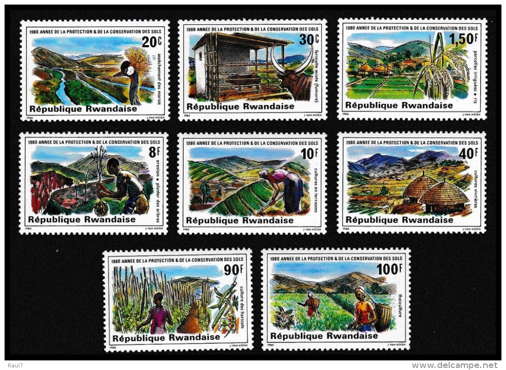 RWANDA 1981 - Agriculture, Protection De L'invironement Et Des Sols - 8 Val Neuf // Mnh - Neufs