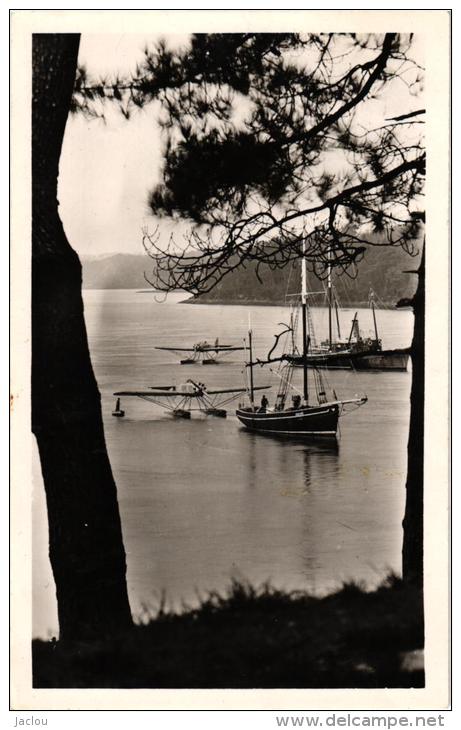 BENODET ,ANSE DE PENFOUL ,BATEAUX ET HYDRAVIONS "OSKORI" DETAILS A VOIR !!!  REF 44168 - Autres & Non Classés