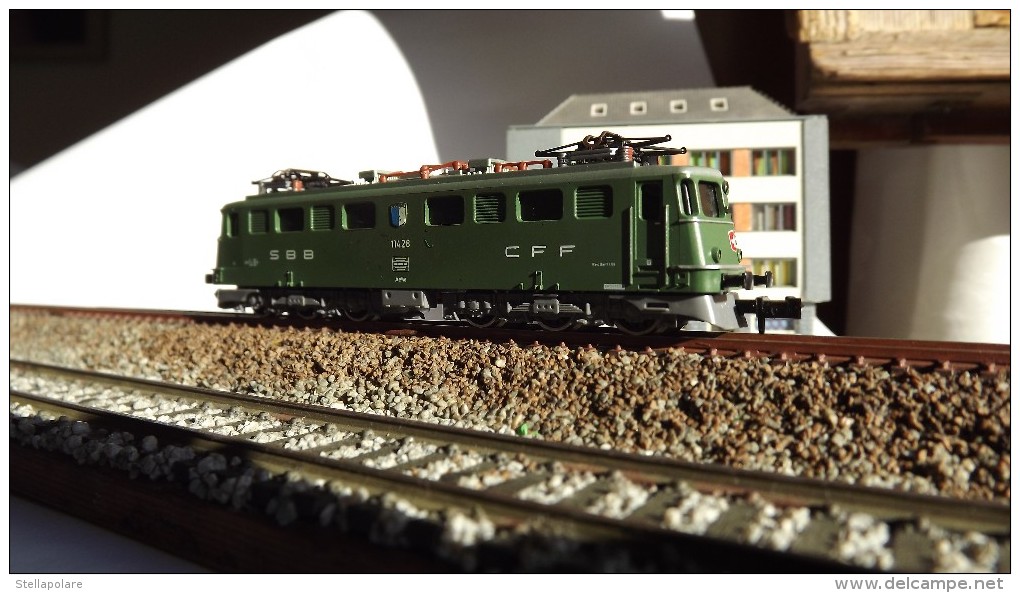 SCALA N ECHELLE - ELLOK LOCO ELETTRICA SBB CFF Ae 6/6 11428 BERNA - MINITRIX 2939 - Loks