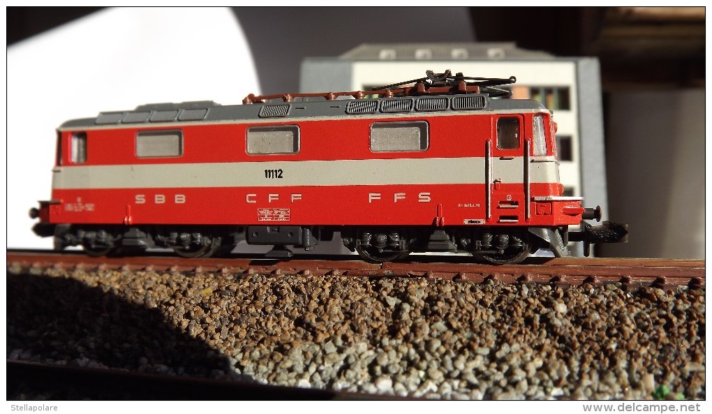 SCALA N ECHELLE - ELLOK LOCO ELETTRICA SBB CFF Re 4/4 11112 - MINITRIX 2976 - Loks