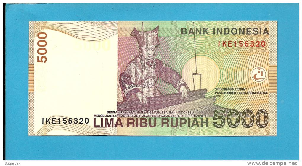 INDONESIA - 5000 Rupiah - 2001 / 2004 - P 142.d - UNC. - Série IKE - 2 Scans - Indonésie