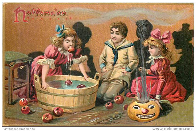 201549-Halloween, Tuck No 150-2, Children Watching A Girl Bob For An Apple - Halloween