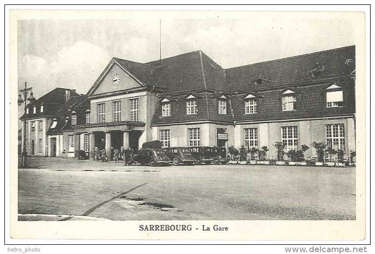 Sarrebourg - La Gare ( Automobiles, Citroën Traction ) - Sarrebourg