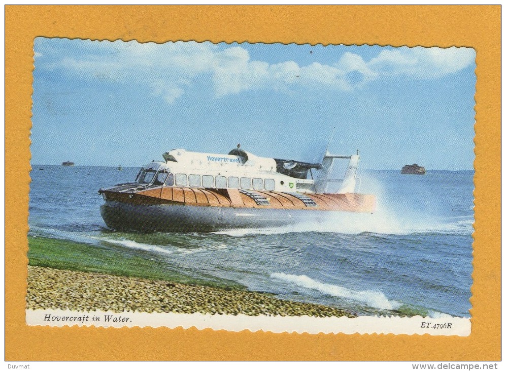 Bateau Aerogisseur Hovercraft In Water ( Format 9 X 14 ) - Aéroglisseurs