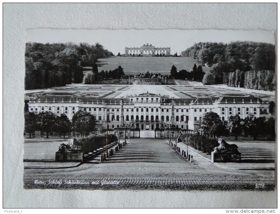 Austria Wien Schönbrunn Mit Gloriette  Stamp 1962  A 20 - Palacio De Schönbrunn