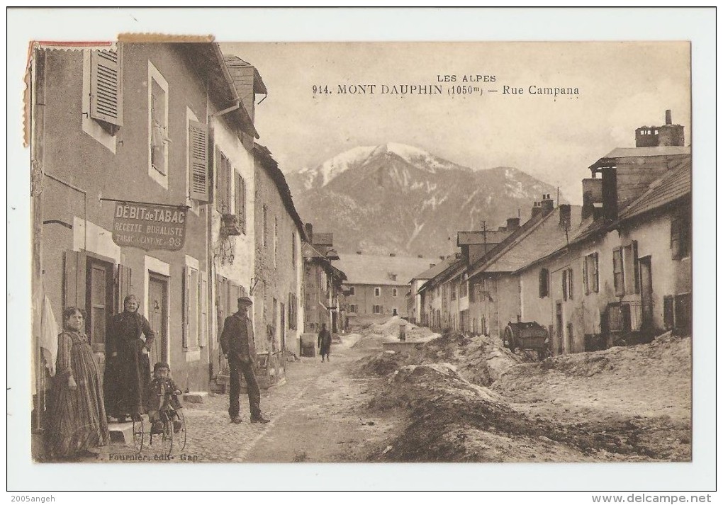 05 Dép.- Les Alpes - 914. Mont-Dauphin (1050m ) - Rue Campana. V. Fournier. édit.- Gap.  Carte Postale Ayant Voyagée, Do - Autres & Non Classés