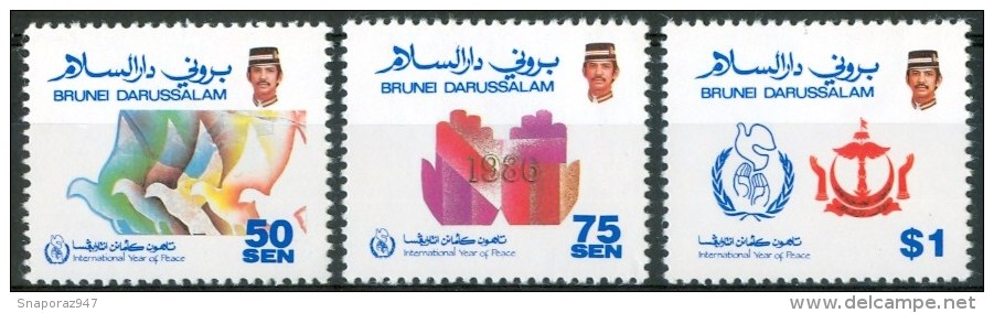 1986 Brunei Anno Internazionale Della Pace Set MNH** Ul9 - Brunei (1984-...)